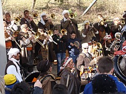 Guggenmusik Überdruck in der Klosterbergschule
