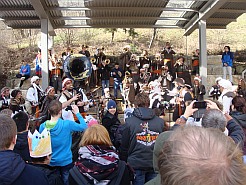 Guggenmusik Überdruck in der Klosterbergschule