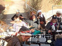 Guggenmusik Überdruck in der Klosterbergschule