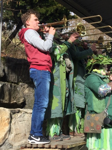 Guggenmusik &Uuml;berdruck in der Klosterbergschule