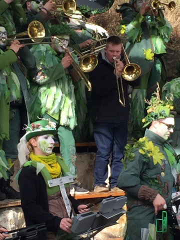 Guggenmusik &Uuml;berdruck in der Klosterbergschule
